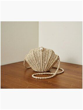 Woven Rattan Shell Clutch with Pearl Beads and Detachable Chain Strap